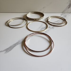 8 Piece Goldtone Metal Bangle Bracelet Lot